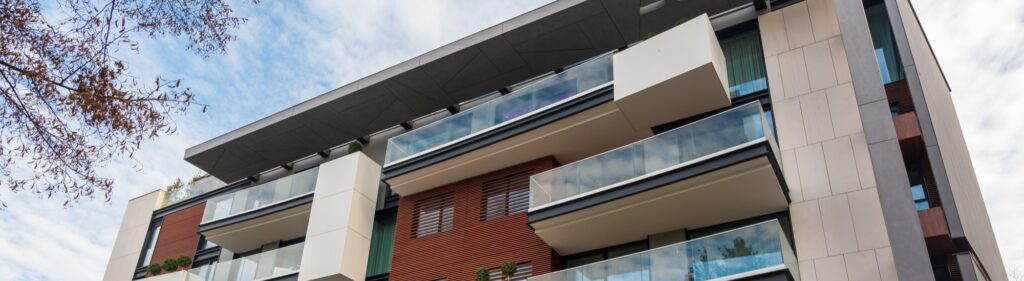 prédio de apartamentos para partilha de herança