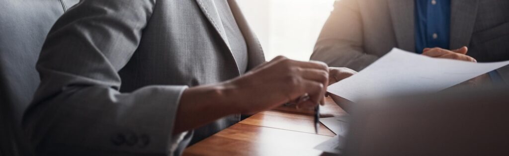 um advogado forneceu uma consulta jurídica sobre herança